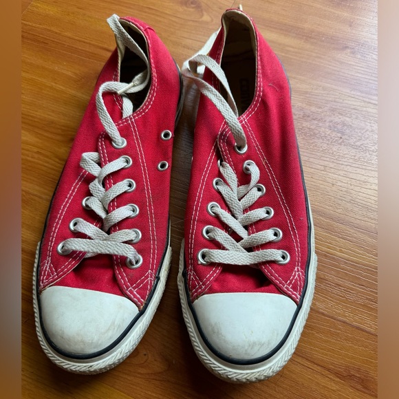 Chuck Taylor All Star Low Red W 8 / M 6 - Picture 1 of 7